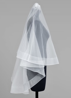 front Richelle Fingertip Veil With Blusher