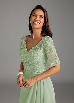 Azazie Amedeus vestidos de madre de la novia Vestido de Salvia Polvorienta de Gasa de Corte En A con Encaje cuello pico image9