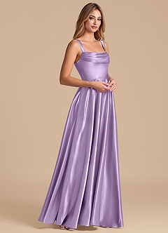 Azazie Shaude 신부 들러리 드레스 A라인 주름진 메탈릭 새틴 바닥 길이 드레스 image4