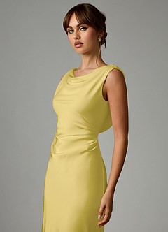 Azazie Kieryn Robes de demoiselle d'honneur Robe Sirène en Satin extensible Plissée Canari image6