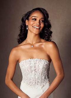 Azazie Lewena Vestidos de novia Vestido de Blanco Diamante Moca de Satén con cara trasera de crepé de Corte Sirena con Encaje image4