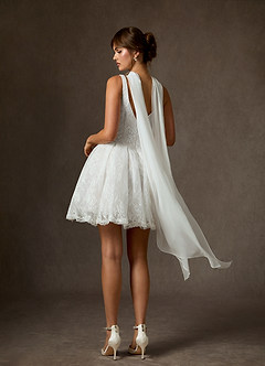 Azazie Dawn Vestidos de novia Vestido de Diamante Blanco de Encaje de Corte en A image2