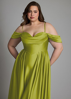 Azazie Loisa Robes de demoiselle d'honneur Robe Trapèze en Satin extensible Épaules dénudées Citronnelle image14