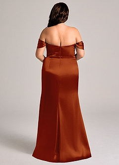 Azazie Saige Robes de demoiselle d'honneur Robe Fourreau Convertible en Satiné métallisé Épaule décolletée Auburn image10