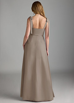 Azazie Lizet Robes de demoiselle d'honneur Robe Trapèze en Mousseline de soie Encolure en Forme de Cœur Taupe image2
