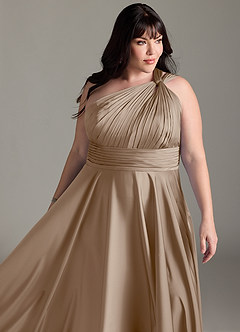 Azazie Charlize Abiti da Damigella Abito A-Line in Raso Elasticizzato Monospalla Taupe image15
