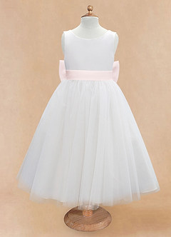 Azazie Kavi Blumenmädchenkleider A-Linie Schleifen Matte Satin Kleid Elfenbein Zartrosa image7