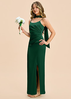 Azazie Calandra Junior Vestido Verde Oscuro de Satén Elástico de Corte Recto con Plisado image3