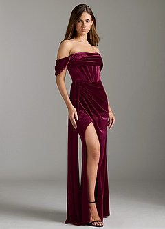 Azazie Amyra Vestidos de damas de honor Vestido de Cabernet de terciopelo de Corte Recto Convertible con Vestidos sin tirantes image1
