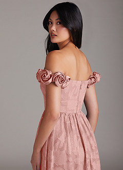 Azazie Autumn Robes de demoiselle d'honneur Robe Trapèze Convertible en Blumen-Burnout Épaule décolletée Rosette image6