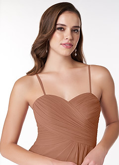 Azazie Arabella Allure Vestidos de damas de honor Vestido de Bronceador de Gasa de Corte en A Convertible con Escote de Corazón image6