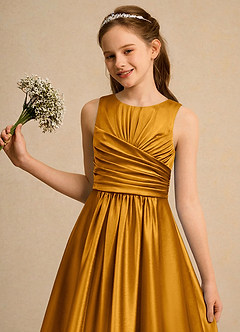 Azazie Ducky Girls Formal Blumenmädchenkleider A-Linie Plissee Stretch-Satin Kleid Butterscotch image6