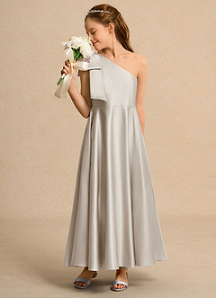 Azazie Guppy Junior Formal vestidos de niña de las flores Vestido de Escarcha de Satin Mate de Corte En A con Hombro unilateral image4