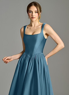 Azazie Verina 신부 들러리 드레스 A라인 주름진 스트레치 새틴 바닥 길이 드레스 image2