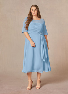 Azazie Naomi Abiti per la Madre della Sposa Abito A-Line in Chiffon Plissettato con Scollo a Barca Azzurro Polvere image12