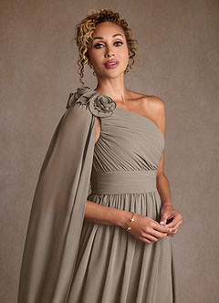 Azazie Lancaster Mère de la mariée Robes Robe Trapèze en Mousseline de soie Ue épaule Taupe image4