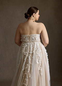 Azazie Wynery Robes de mariée Robe Princesse en Dentelle Épaules dénudées Diamant Nude image22