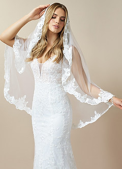front Persila Lace Fingertip Veil