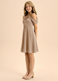 Azazie Anselie Junior Vestido de Gris Pardo de Satén Elástico de Corte en A con Plisado image4