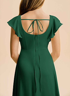 Azazie Bondi Junior Vestido Verde Escuro de Cetim elástico de Linha A com Fenda Lateral image6