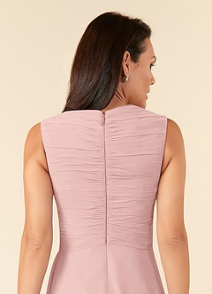 Azazie Theron Mère de la mariée Robes Robe Trapèze en Mousseline de soie Col V plissé Rose Poudré image5