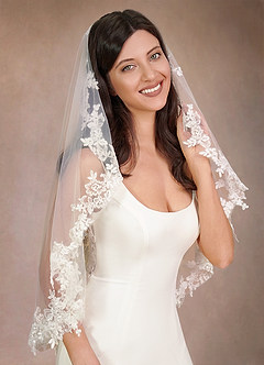 front Diamond and Lace Waist Veil