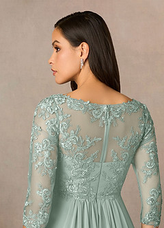 Azazie Hayek vestidos de madre de la novia Vestido Agave de Gasa de Corte en A con Cuello en V de encaje image5