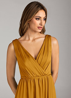 Azazie Tanicia Robes de demoiselle d'honneur Robe Trapèze en Satin extensible Plissée Caramel écossais image6