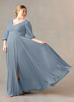 Azazie Zahara Mère de la mariée Robes Robe Trapèze en Mousseline de soie Col V plissé Bleu Poussiéreux image9