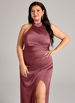 Azazie Jemma Robes de demoiselle d'honneur Robe Fourreau en Satin extensible Plissée Rose Du Désert image8