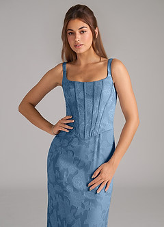 Azazie Kenna Robes de demoiselle d'honneur Robe Fourreau en Blumen-Burnout Fente Latérale Acier Bleuté image6