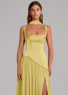 Azazie Stephanie Vestidos de damas de honor Vestido de Canario de Satén Elástico de Corte en A con Plisado image6