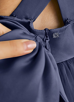 Azazie Peanut Robe Demoiselle D'honneur Fillette Robe Trapèze en Tulle Bretelle Bleu Orageux image6