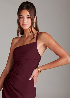 Azazie Eren Abiti da Damigella Abito Tubino in Crepe Elasticizzato Monospalla Cabernet image5
