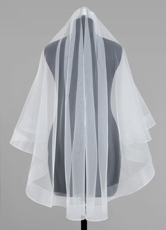 front Richelle Fingertip Veil With Blusher