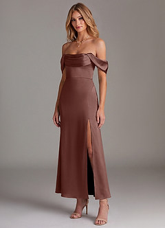 Azazie Saige Robes de demoiselle d'honneur Robe Sirène en Satin extensible Épaule décolletée Expresso image4