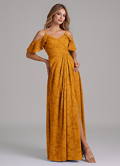 Azazie Dakota Abiti da Damigella Abito A-Line in Burnout Floreale a Spalla Scoperta Caramello image5