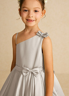 Azazie Lollipop Blumenmädchenkleider A-Linie One-Shoulder Matte Satin Kleid Frost image4