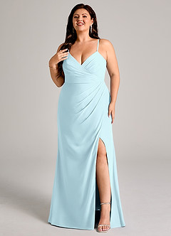 Azazie Maci Robes de demoiselle d'honneur Robe Fourreau en Mousseline de soie Plissée Bleu Nuage image8
