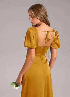 Azazie Fyona Robes de demoiselle d'honneur Robe Trapèze en Satin extensible Plissée Caramel écossais image7