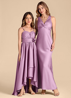 Azazie Catalina Junior Vestido de Glicinia de Satén Elástico de Corte en A con Escote de Corazón image3