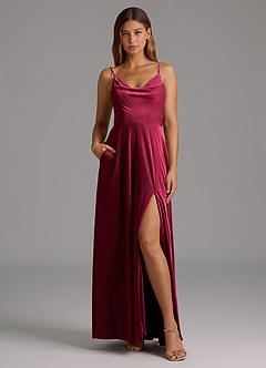 Azazie Sarella Vestidos de damas de honor Vestido de Borgoña de terciopelo de Corte en A con Plisado image5