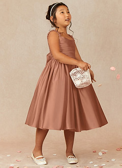 Azazie Cutie Pie vestidos de niña de las flores Vestido de Bronceador de Satin Mate de Corte En A con Plisado image1