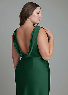 Azazie Kieryn Robes de demoiselle d'honneur Robe Sirène en Satin extensible Plissé Vert Foncé image14