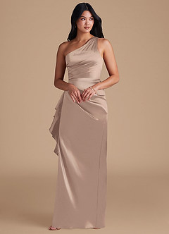 Azazie Latrice Robes de demoiselle d'honneur Robe Fourreau en Satiné métallisé Ue épaule Taupe image6