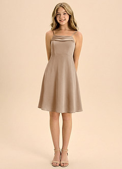 Azazie Anselie Junior Vestido de Gris Pardo de Satén Elástico de Corte en A con Plisado image5