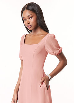 Azazie Alani Robes de demoiselle d'honneur Robe Trapèze en Mousseline de soie Encolure carrée Rosette image4