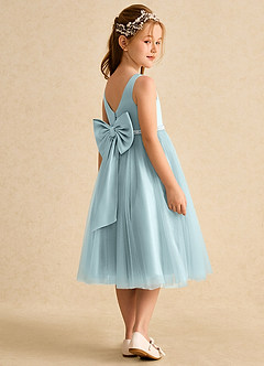 Azazie Firefly Robe Demoiselle D'honneur Fillette Robe Trapèze en Mat Satiné Arc Brume image2