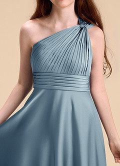 Azazie Charlize Junior Klä av A-Line i Stretch Satin Plisserad image7