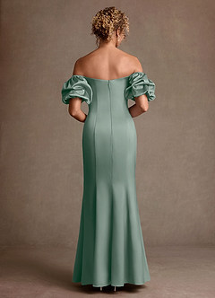 Azazie Redding vestidos de madre de la novia Vestido de Salvia Plateada de Satén Elástico de Corte Recto con Volante image2